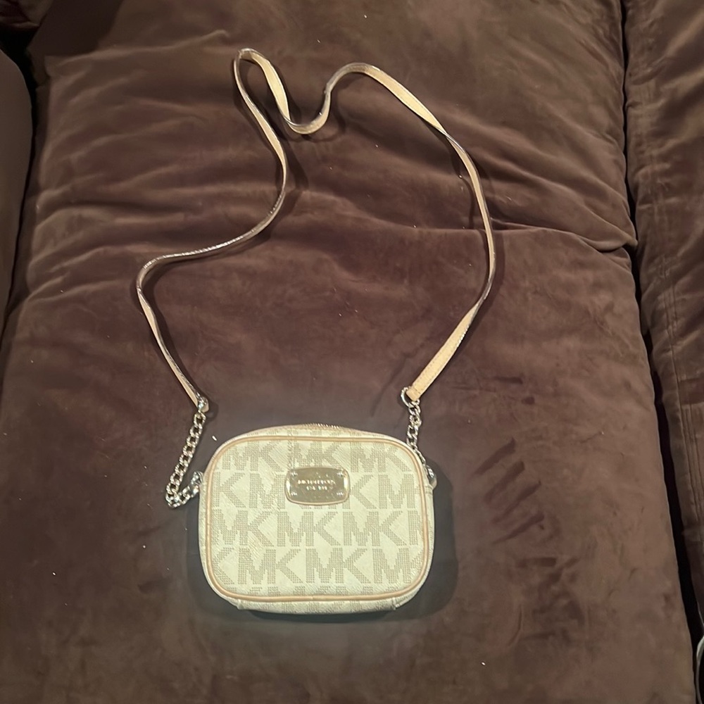 Michael Kors mini wallet